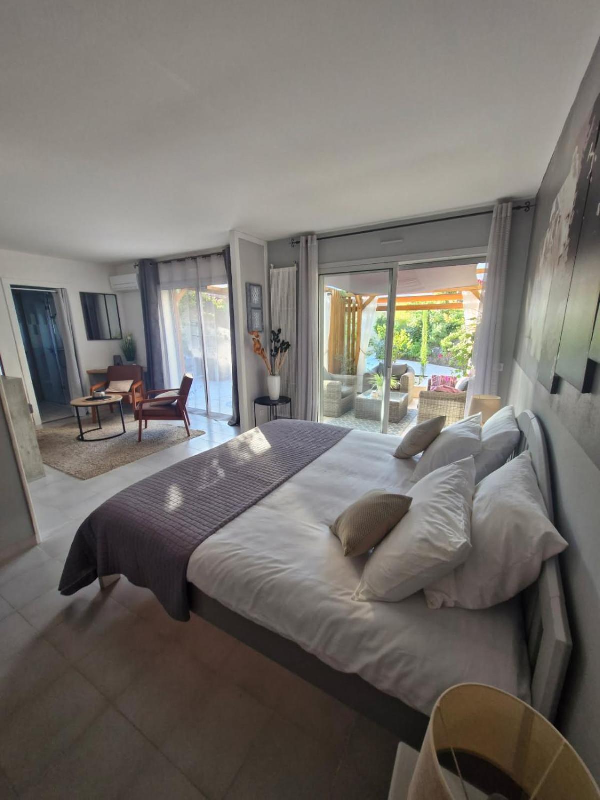 La Demeure Des Cedres & Spa, Suites & Loft Premium (Adults Only) แอกด์ ภายนอก รูปภาพ